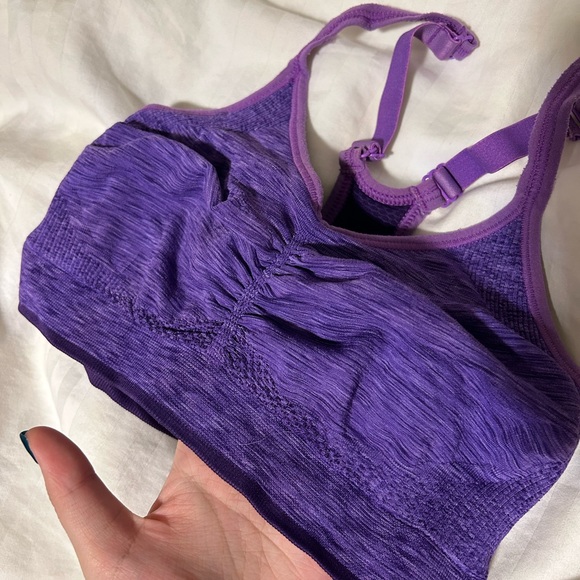 Old Navy Purple Ruched Sport Bra - size small - Picture 3 of 3
